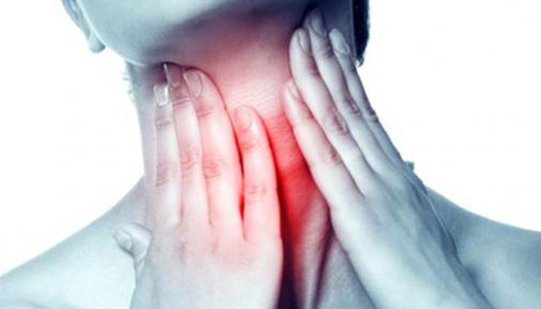 أهمية تنظير الحنجرة ودوره الفعال في تشخيص وعلاج مختلف أمراض الحلق